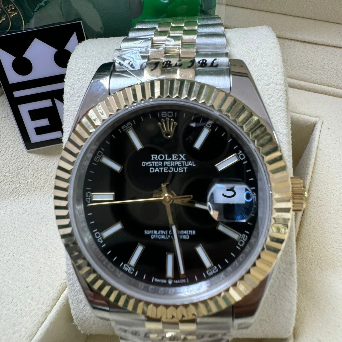 Rolex Datejust 41 – Black Dial – Rolesor