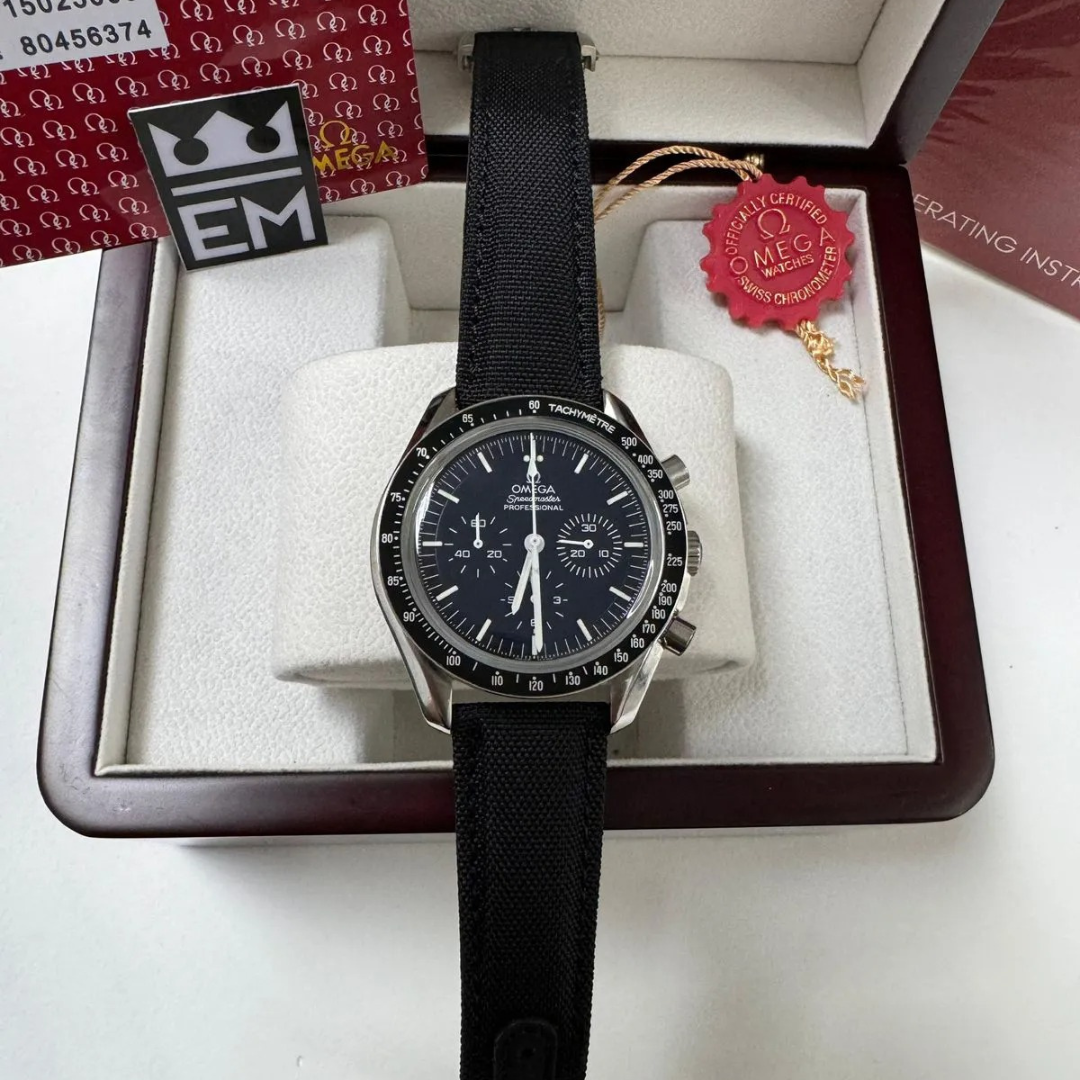 Omega Speedmaster Professional Moonwatch – Black | Chronograph