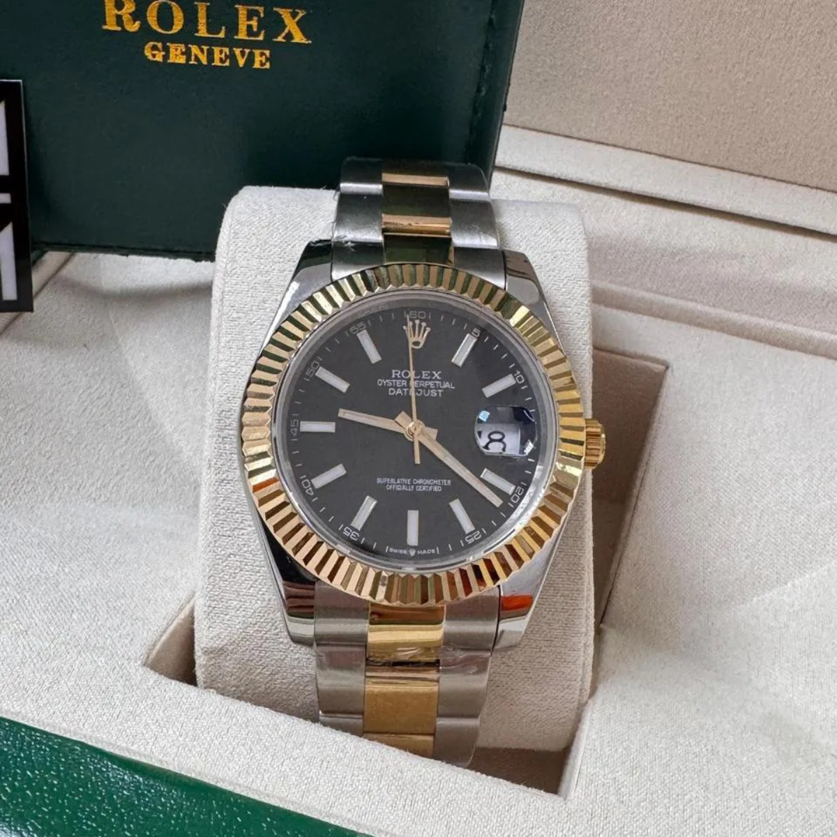 Rolex Datejust 41 – Black Dial