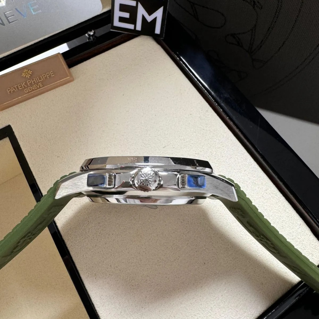 Patek Philippe Aquanaut Green Automatic