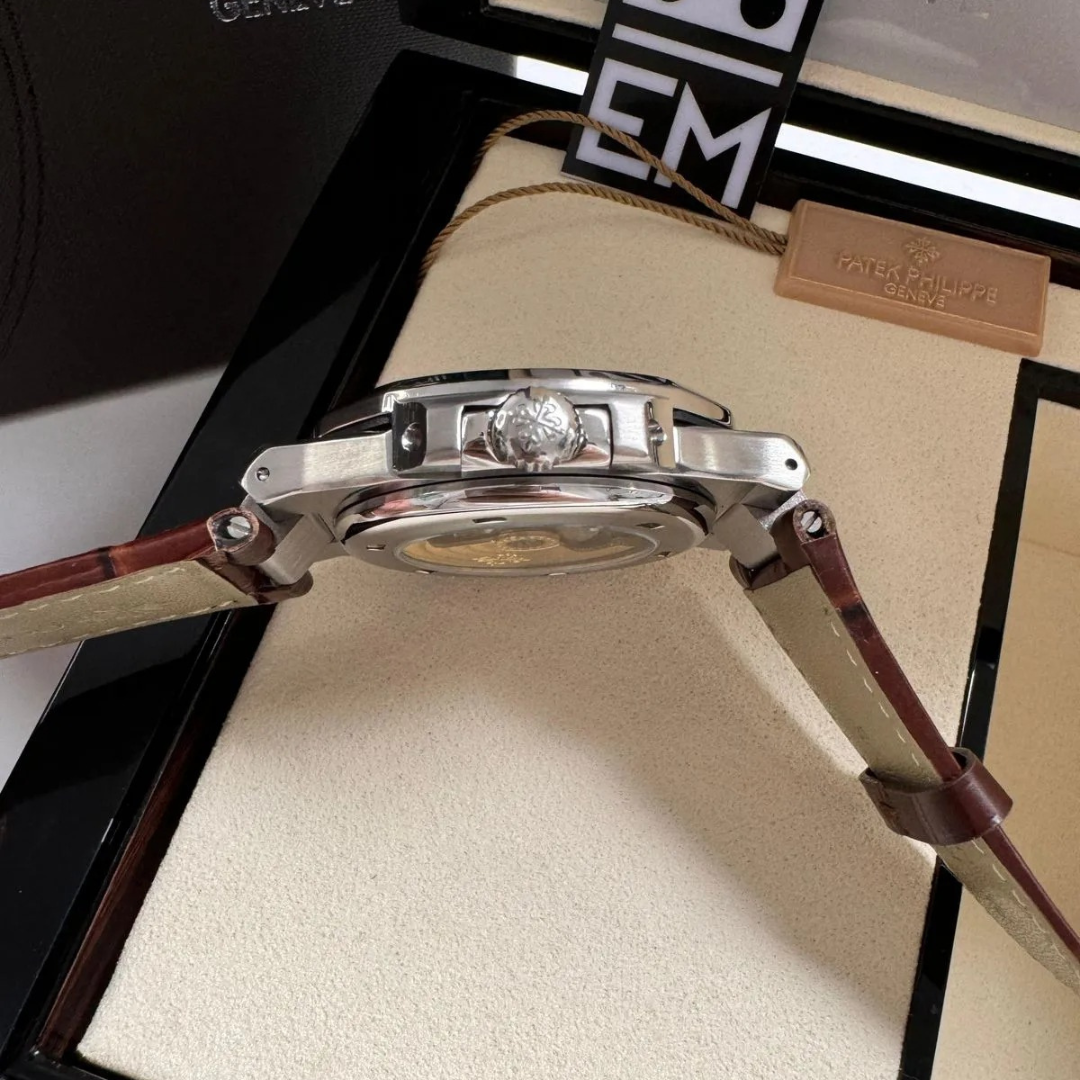 Patek Philippe Nautilus White Automatic 40mm