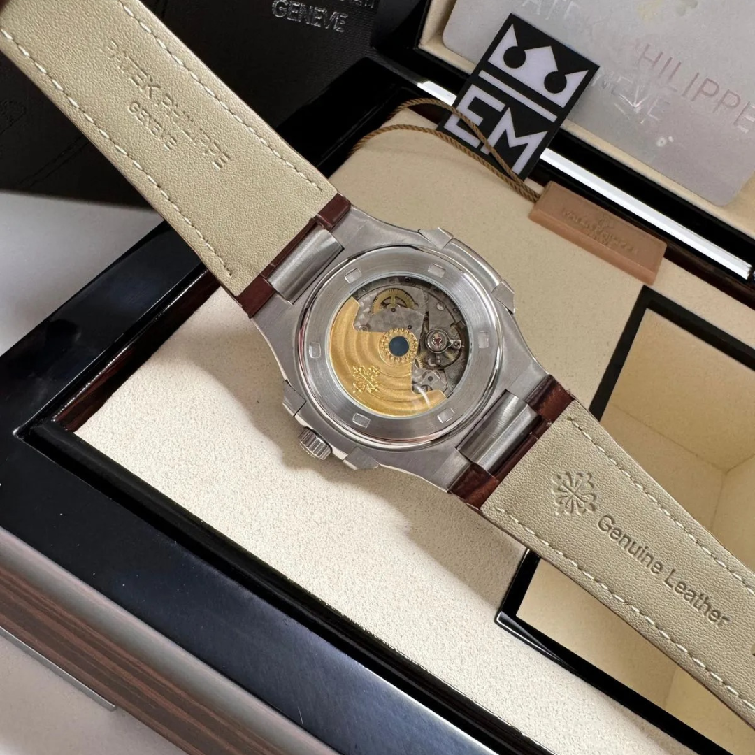 Patek Philippe Nautilus White Automatic 40mm